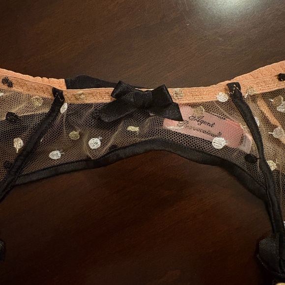 Agent Provocateur Brie Bra and Suspender - Picture 5 of 7